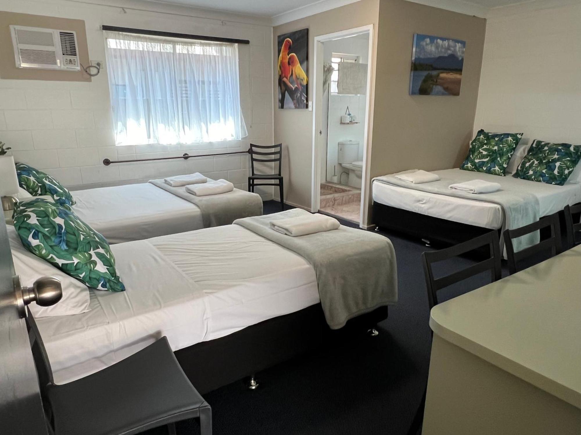 Spanish Lace Motor Motel